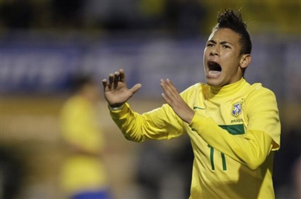 阿森纳梅超锋传射建功，凯莱赫全力扑救仍被进两球，枪手挡不住！