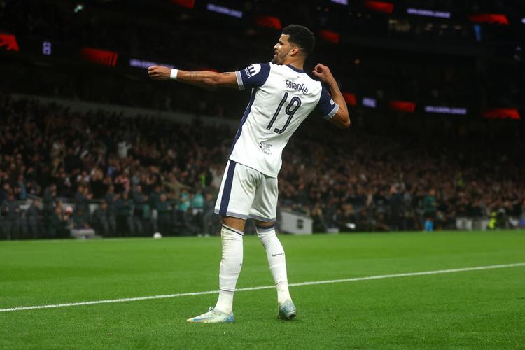 蒯纪闻：没想到这么快拿到第一个冠军，我非常开心