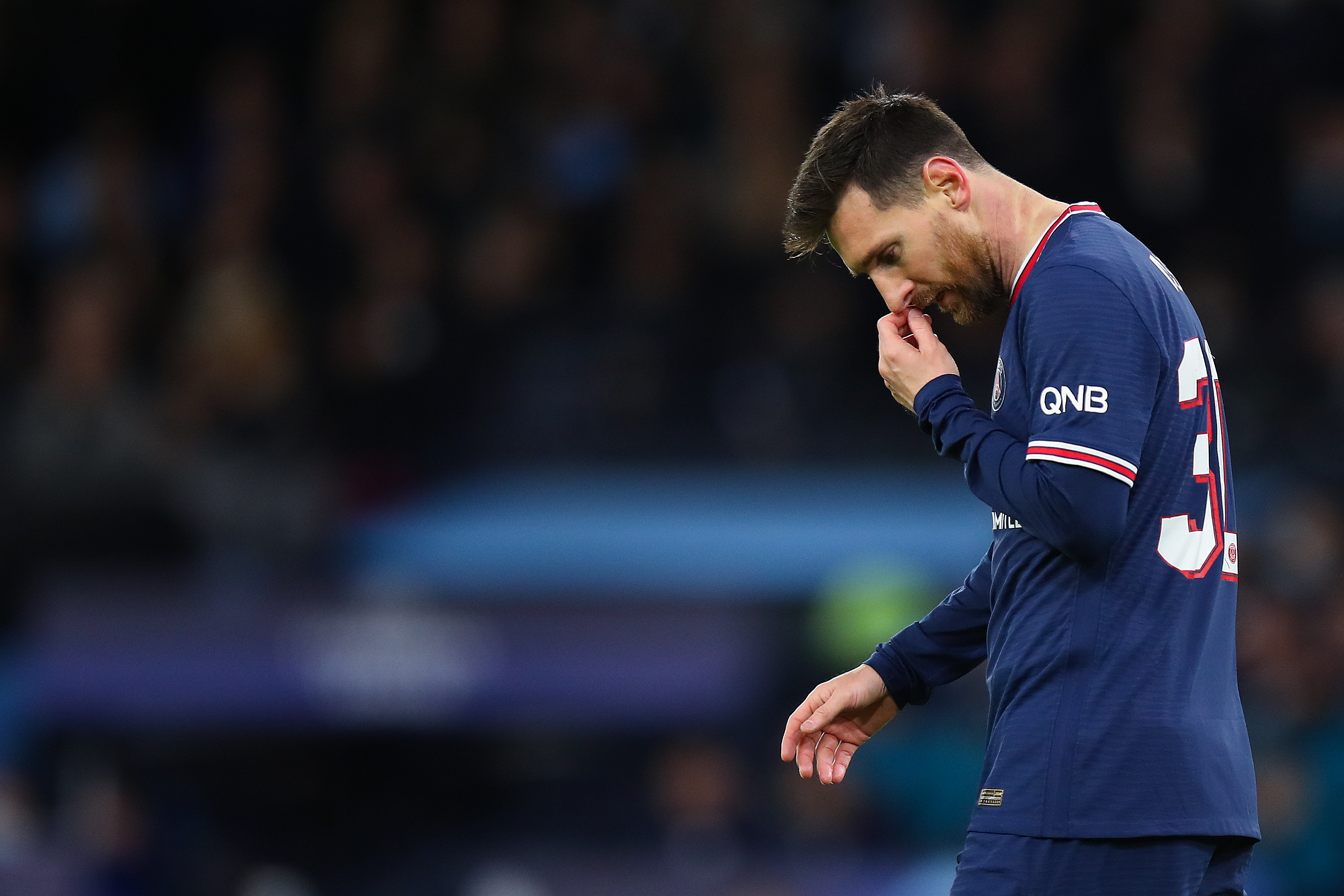 国米vs科莫首发：索默、泽林斯基先发，劳塔罗搭档图拉姆