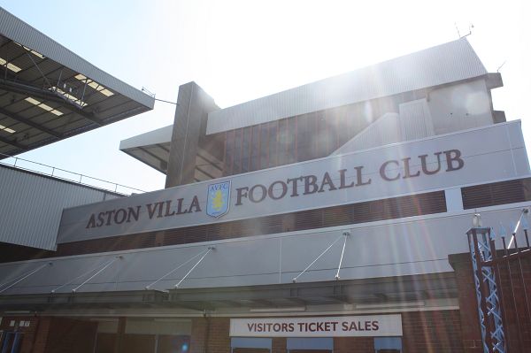 国少vs孟加拉国U17：万项、邝兆镭首发，赵松源替补