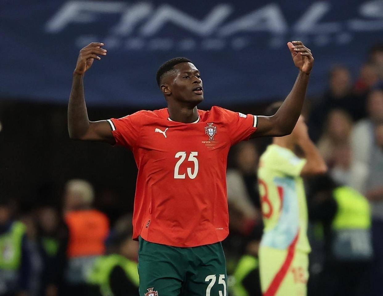 湖人逆转勇士詹姆斯狂砍34分