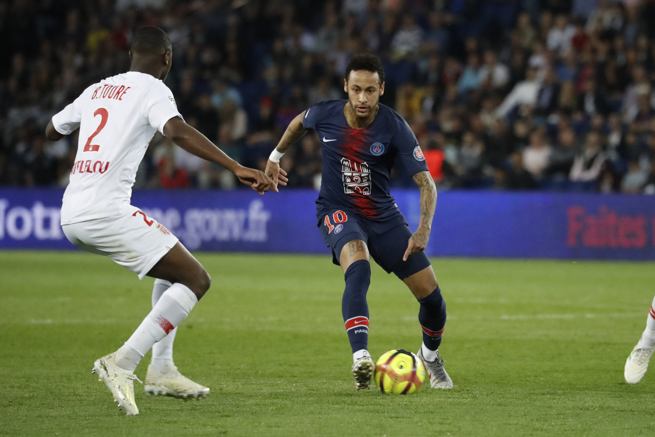 欧洲五大联赛最新轮次精彩进球回顾