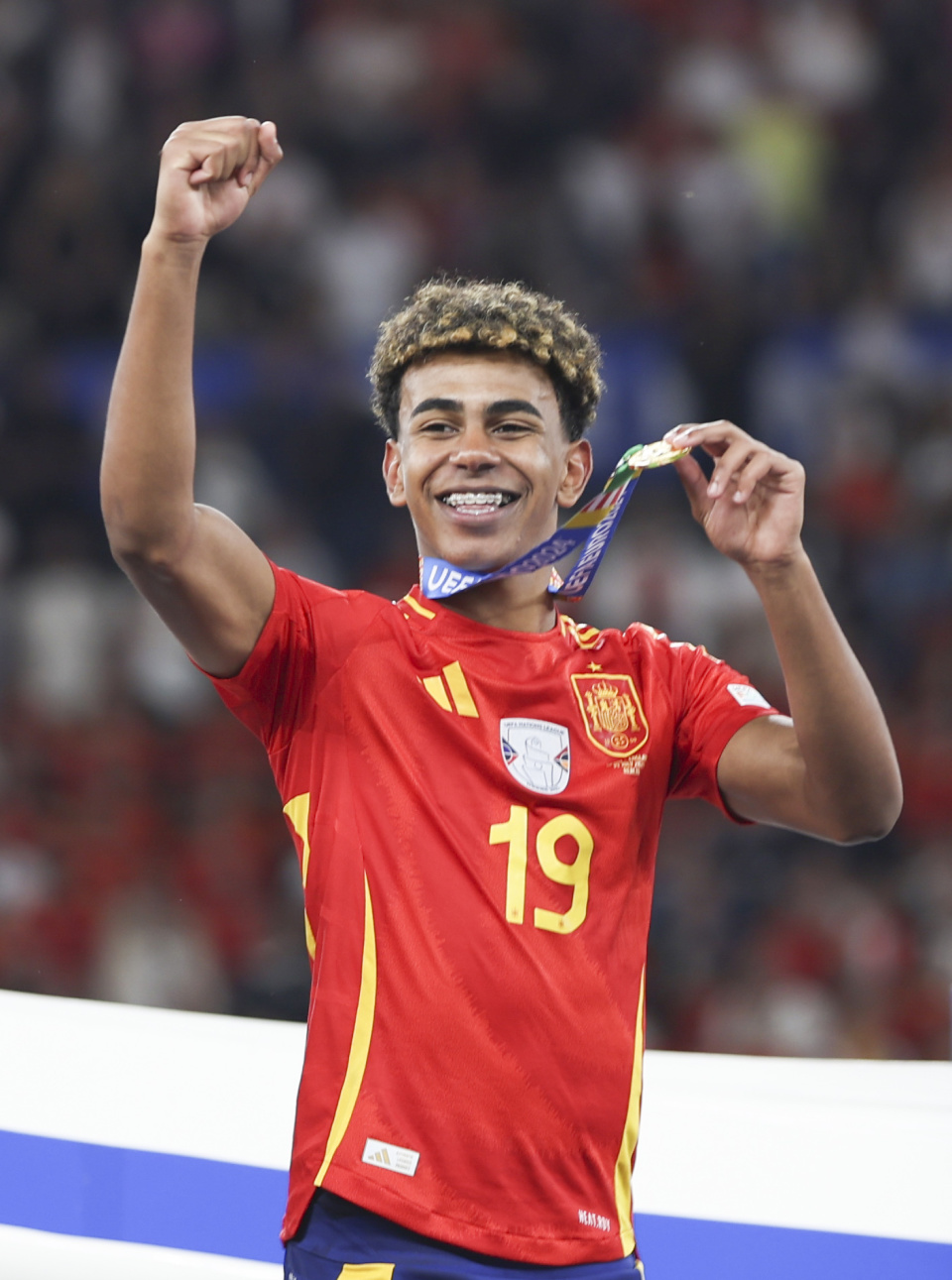 美记：米切尔的挫败感在加剧，贾莱特·阿伦成各队关注对象