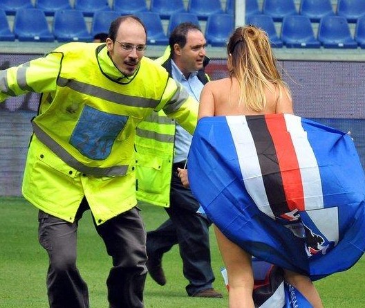 国安官方：李磊右大腿股二头肌拉伤，预计伤缺4周