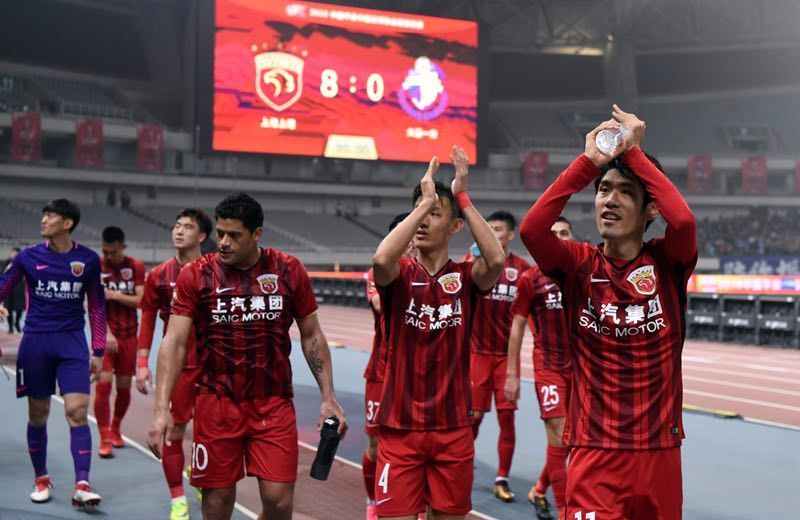 武汉三镇球员邓涵文离队加盟云南玉昆，结束本赛季征程。