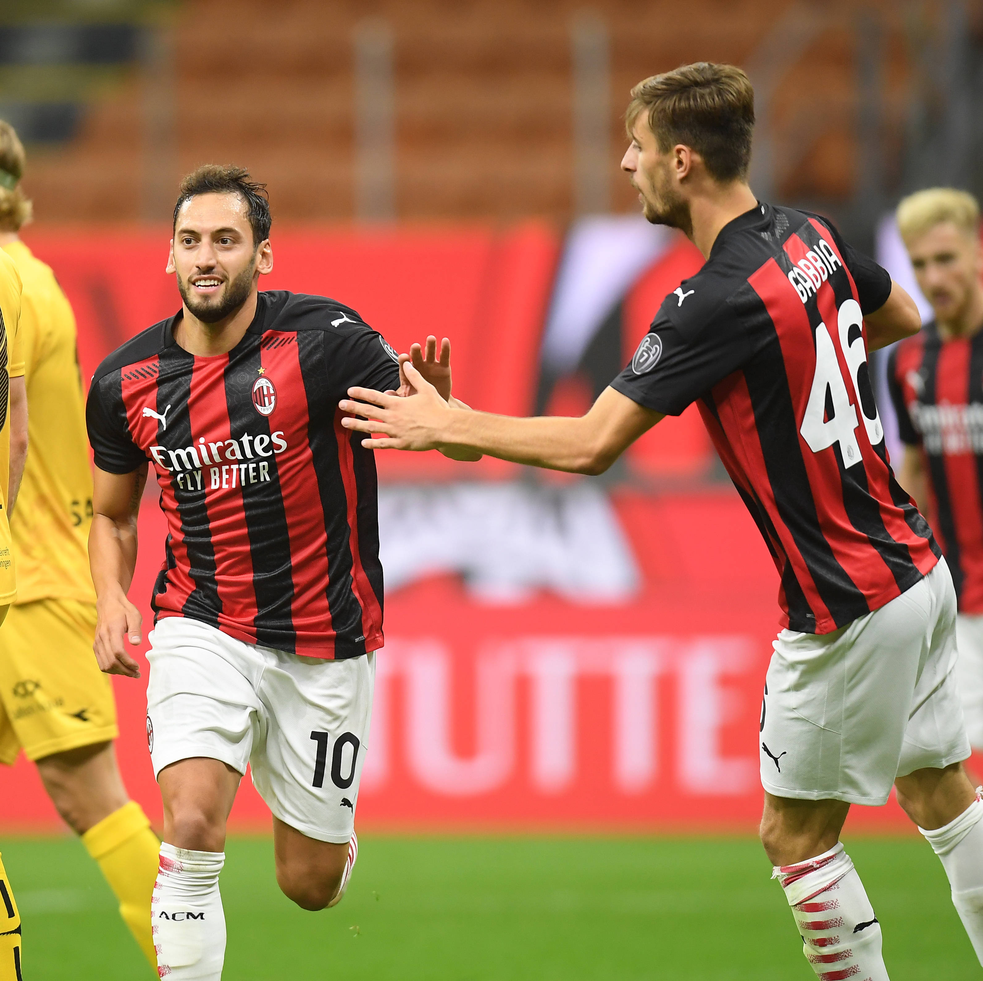 NBA半场：哈登19分，戈贝尔一级恶意，快船56-42领先森林狼